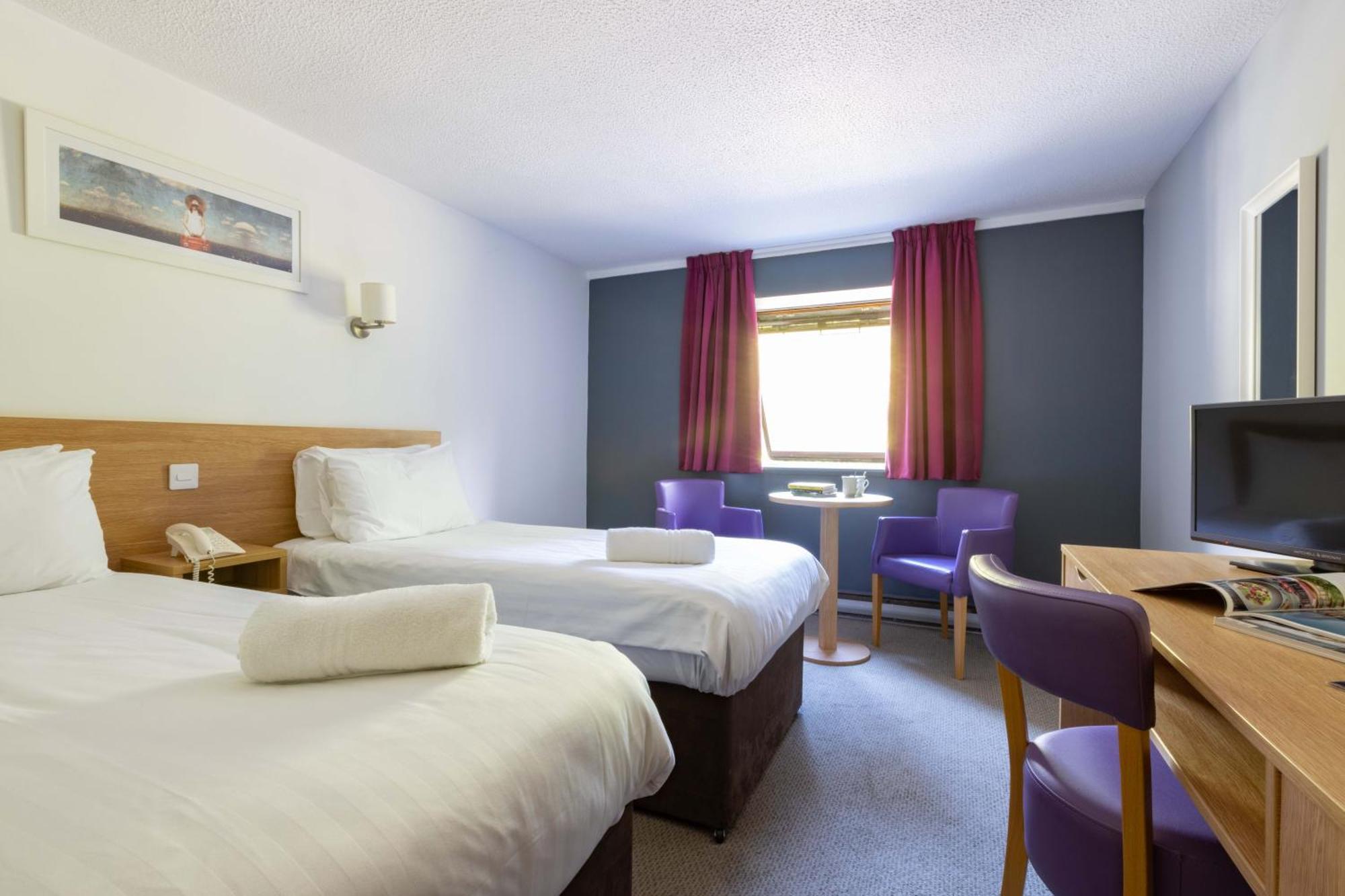 The Caledonian Hotel Φορτ Γουίλιαμ Δωμάτιο φωτογραφία