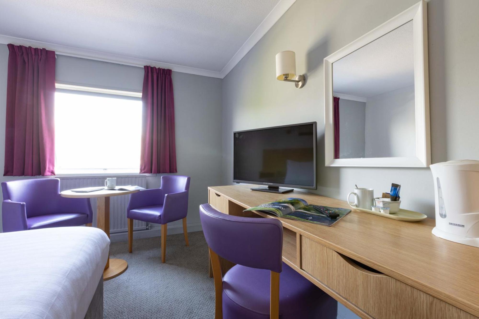 The Caledonian Hotel Φορτ Γουίλιαμ Δωμάτιο φωτογραφία